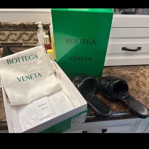 WOMENS BOTTEGA VENETA SANDALS